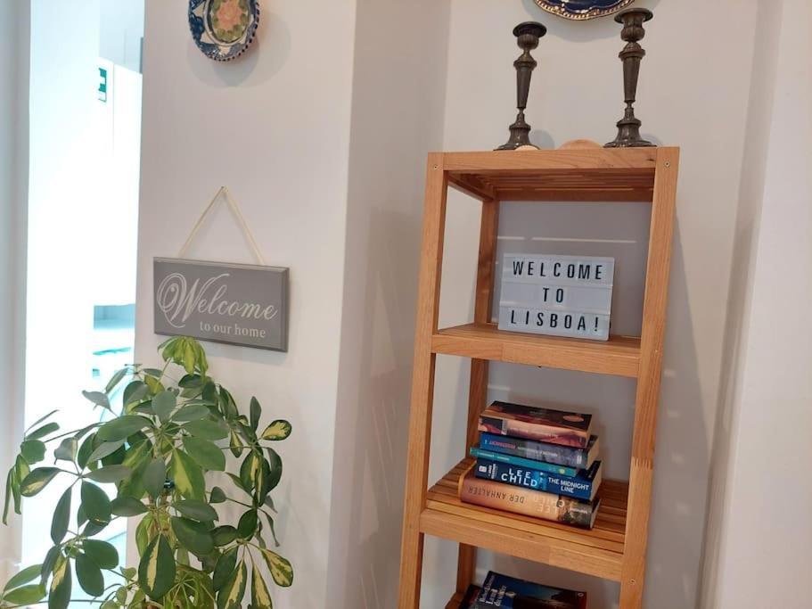 Apartment With Private Garden - Central Location Lisbona Esterno foto