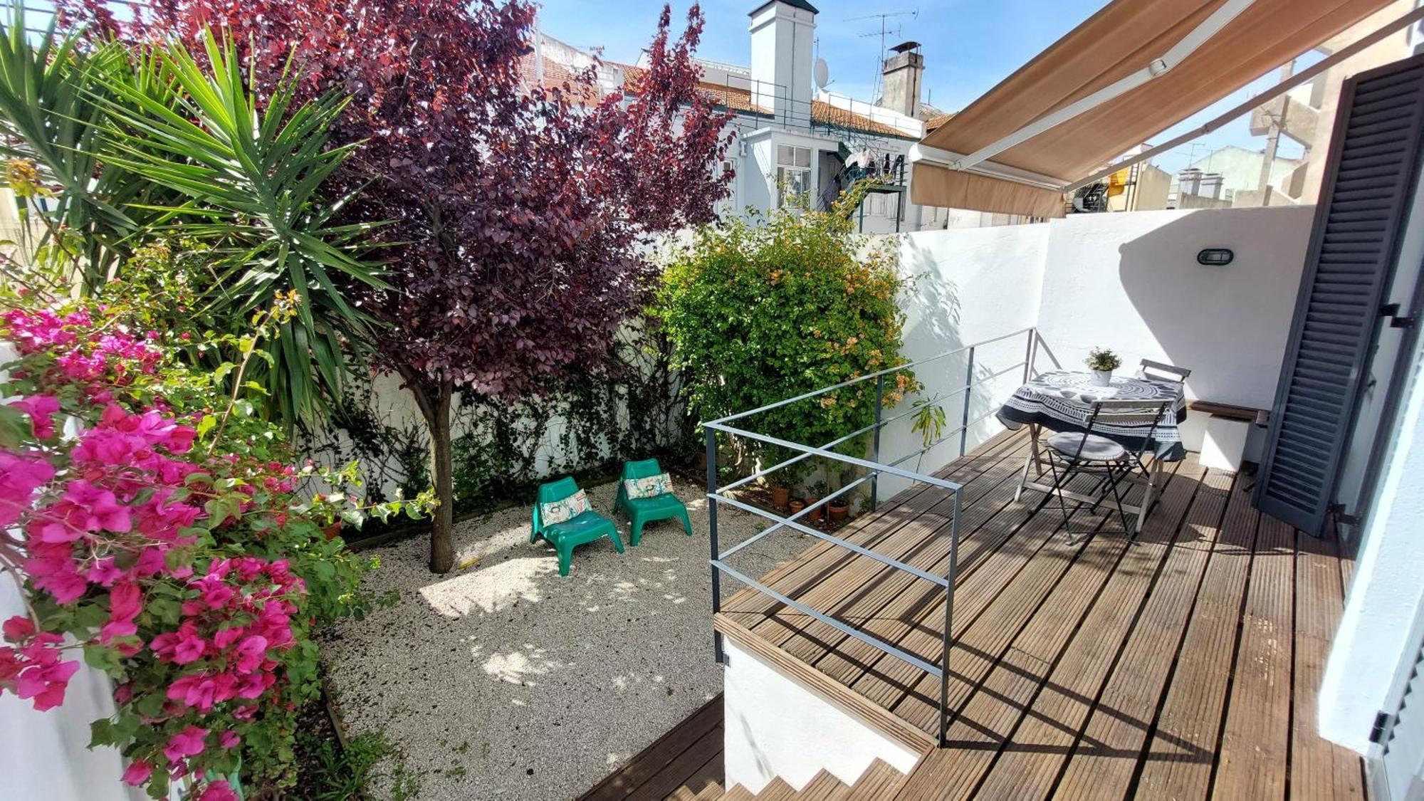 Apartment With Private Garden - Central Location Lisbona Esterno foto
